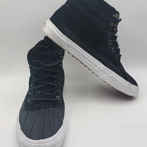 Vans Sk8-Hi Del‎ Pato MTE in Black. SIZE M-9.5; W-11  #1673